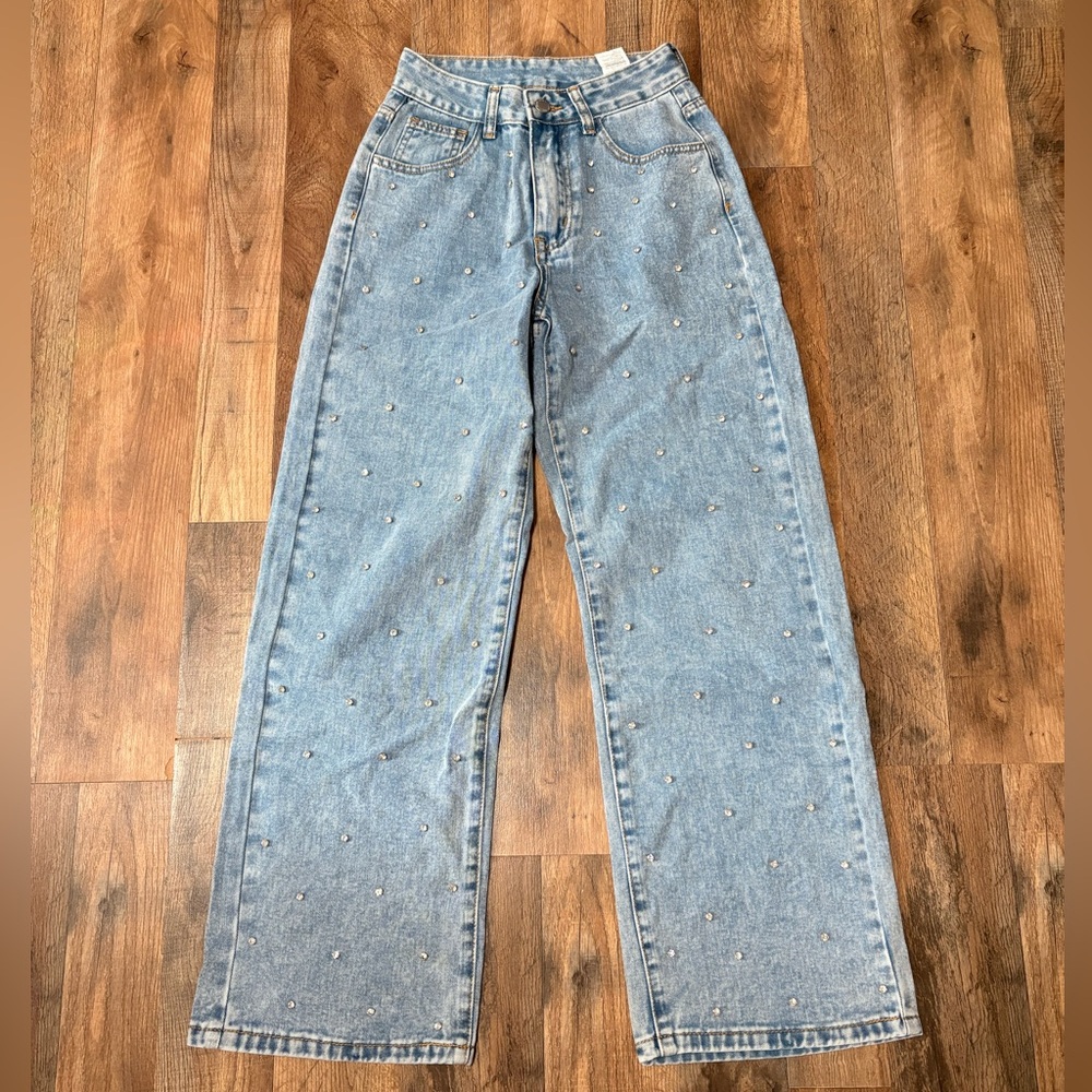 SHEIN Light Blue Straight Leg Jeans with Embellishments